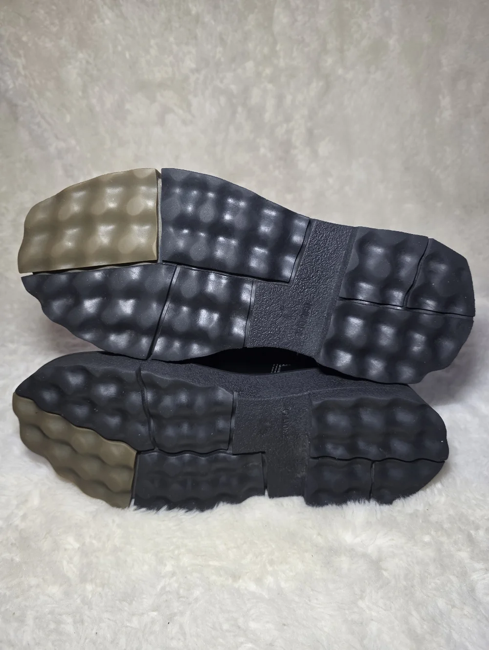 Peacebird Black Platform Combat Boots | Lilac Laces | Size 6-6.5 Like New! - Picture 7 of 11